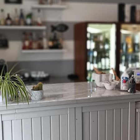 La Casina Di Ale Apartment Марина ди Карара Екстериор снимка